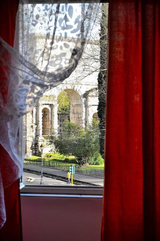 Central Station B&B ナポリ エクステリア 写真